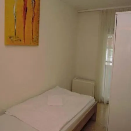 Modernes In Apartment *